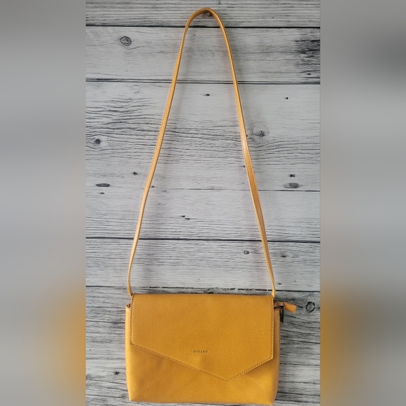 Mat and Nat purse - Picture 2 of 4